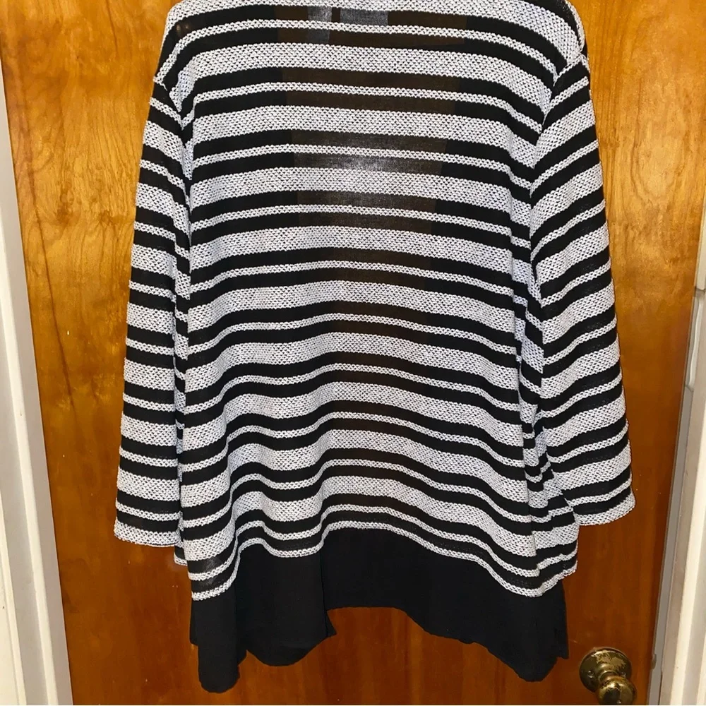 Alfred Dunner Cardigan sweater. Black and white. NEW. SZ 3X - Picture 6 of 6